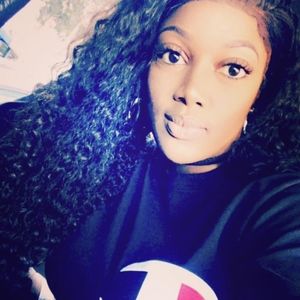 Meet your Posher, Ari